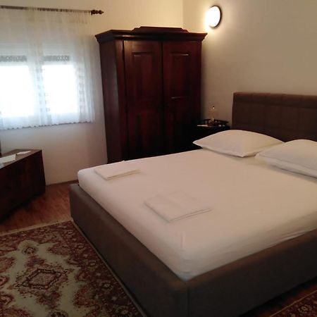 Apartman Gordana Trogir Exteriör bild